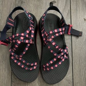 Girls chaco